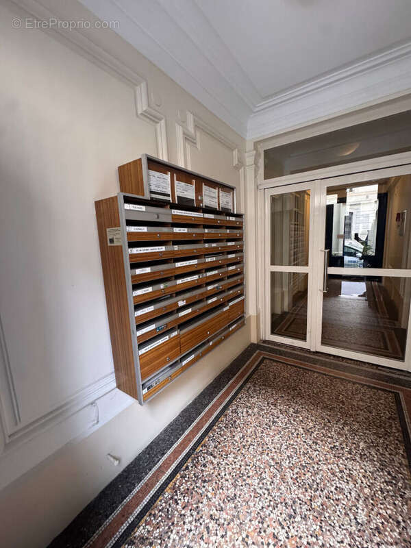 Appartement à PARIS-10E