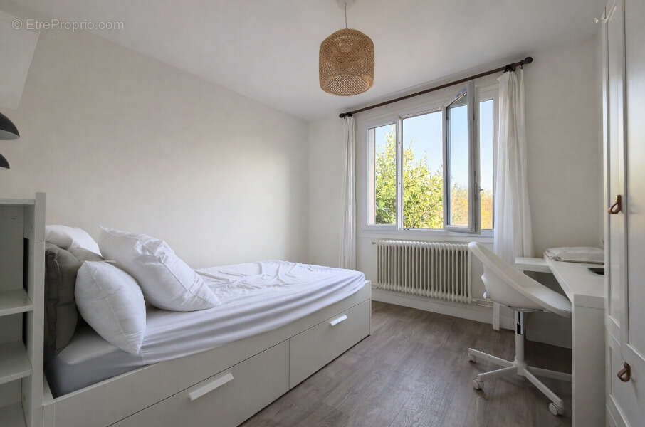 Appartement à BAGNEUX