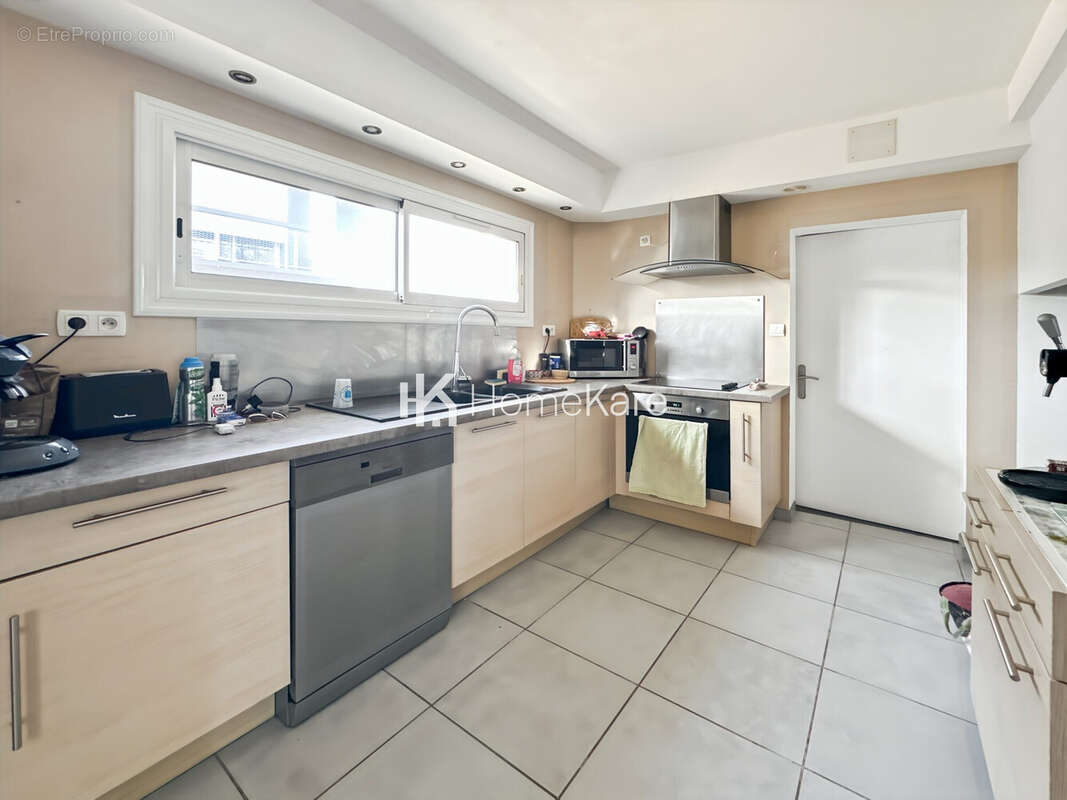 Maison 100 m² à Cazeres  - photo 6