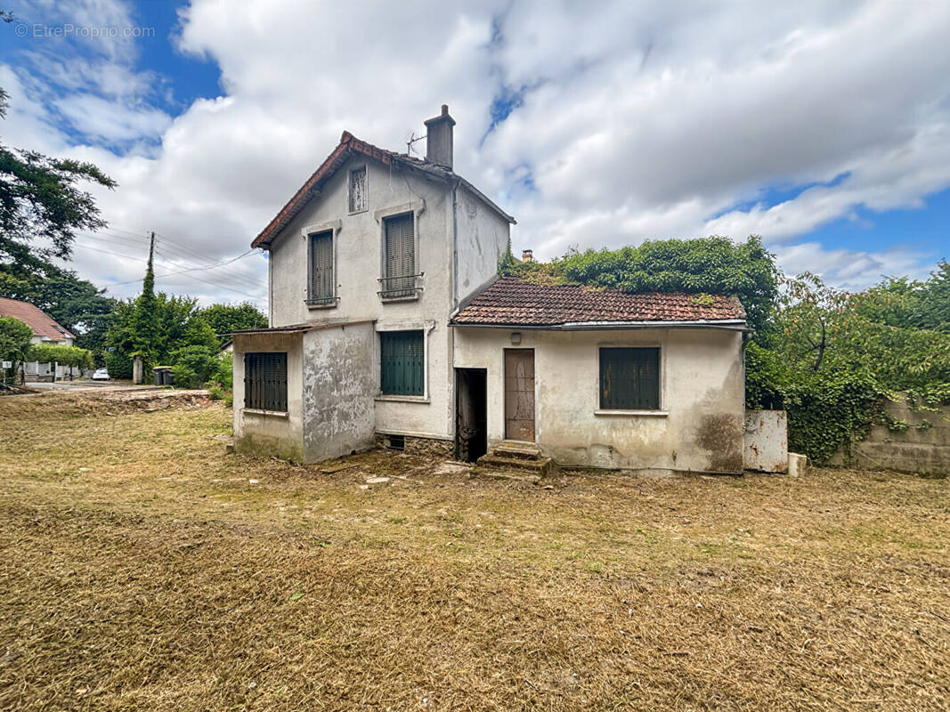 Maison à VILLEBON-SUR-YVETTE