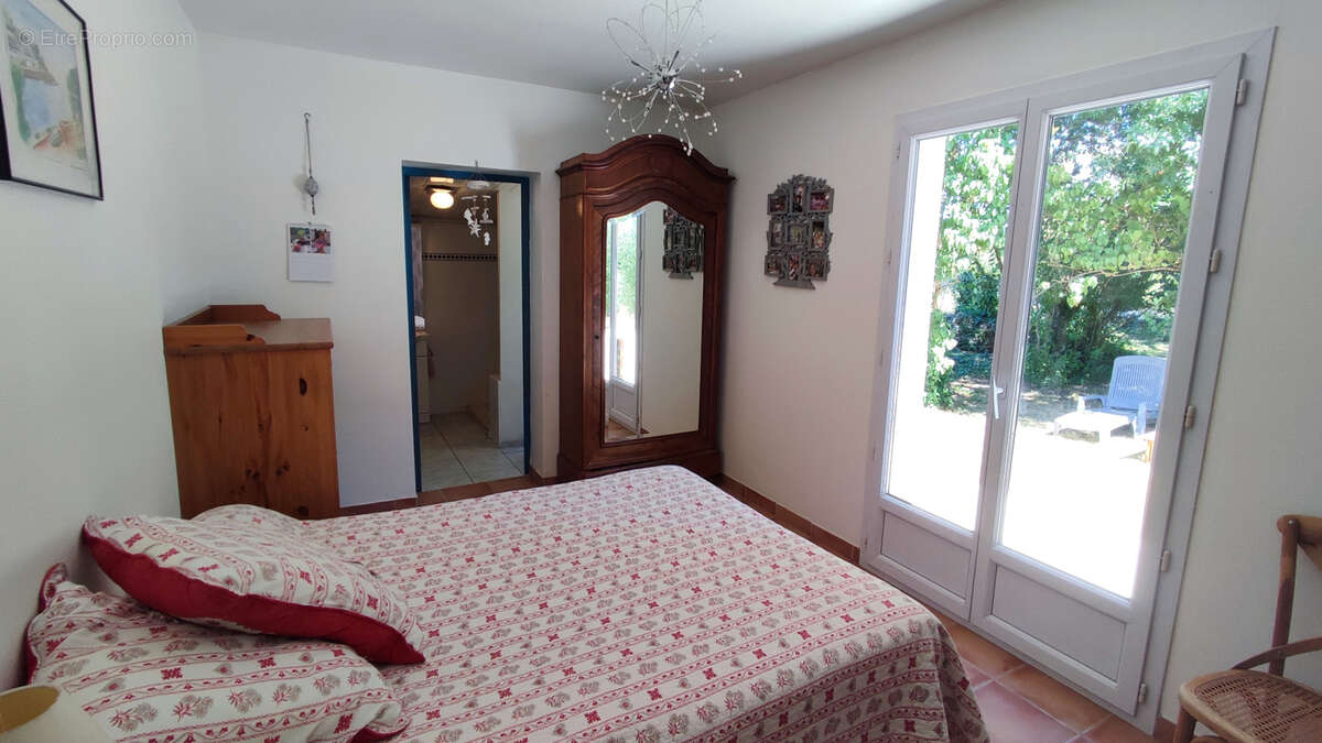 Maison 3 chb. avec jardin arboré, PAC et terrasse   À 13 min de Saintes - photo 7