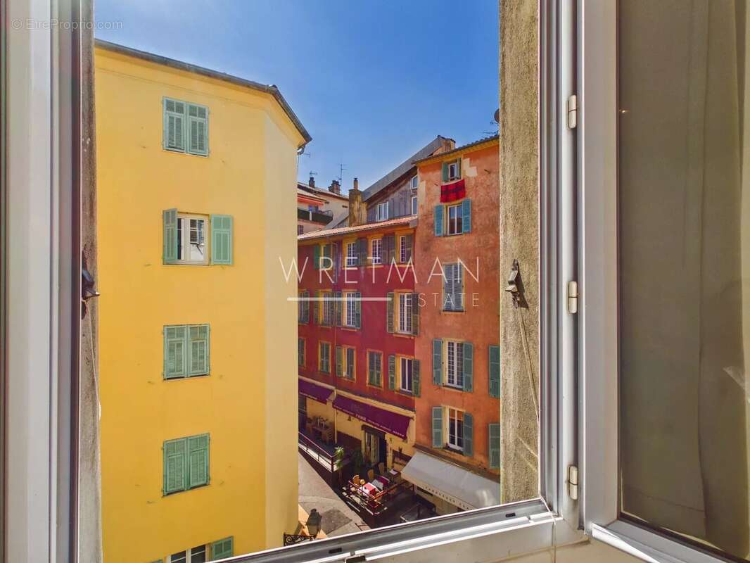 Investissement locatif - T1 lumineux au cœur de la vieille ville - Vieux Nice - photo 2