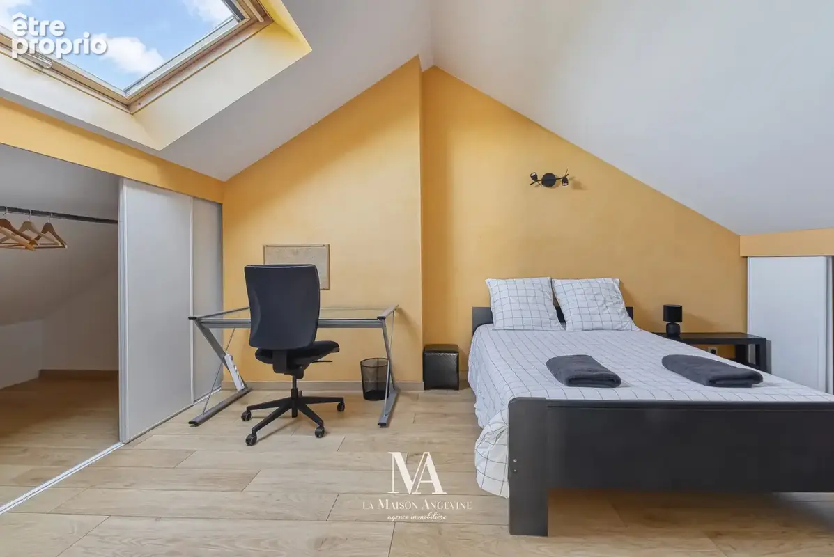 ANGERS EBLE, maison de 253m2 - photo 11