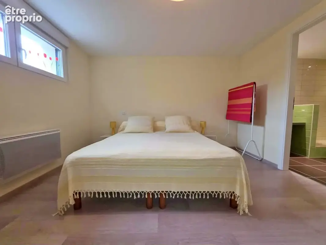 Maison à vendre 9 pièces KEMBS LOECHLE (68).Belle maison contemporaine de 250 m², 14 ares, avec piscine, en lisière de forêt - photo 16
