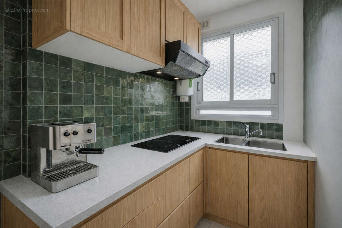 Appartement à PARIS-18E