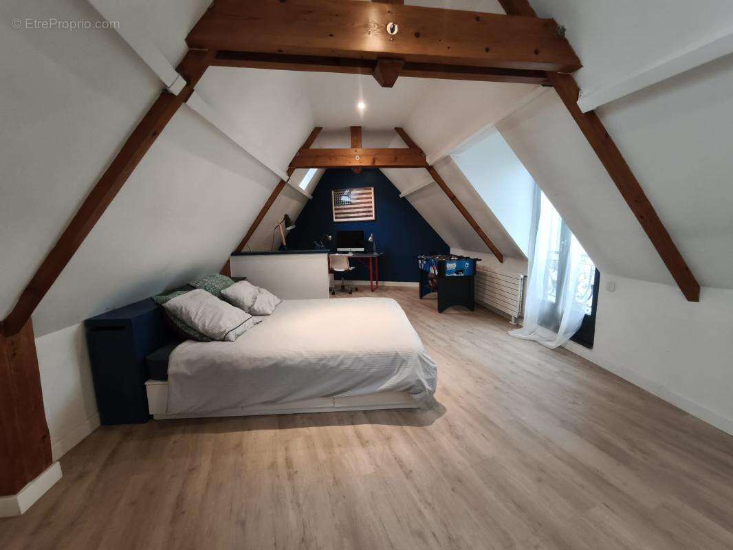 Maison 210 m² à Orgeval  - photo 12