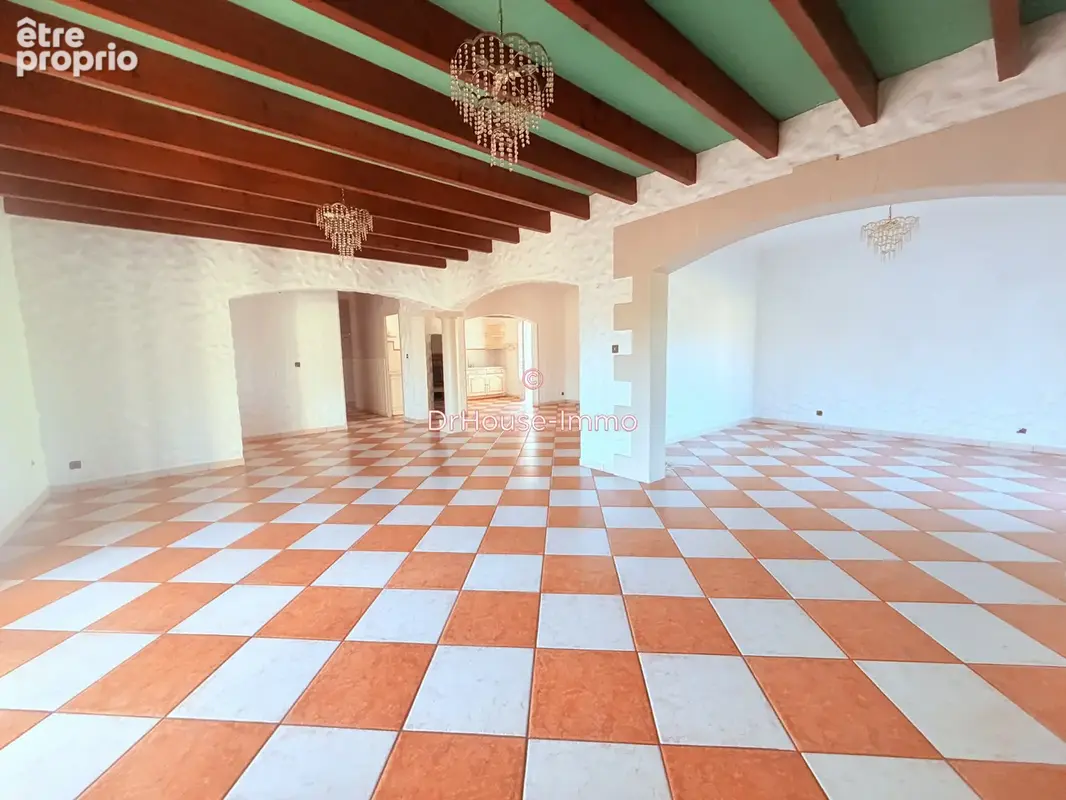 Maison 5 pièces 157 m² à vendre à Saint-Laurent-Medoc (33112) - photo 4