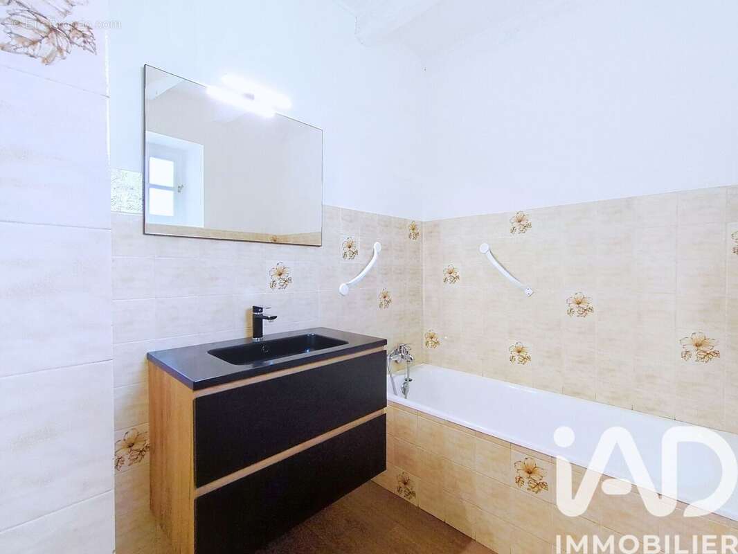 Maison 63 m² à Lantillac  - photo 9
