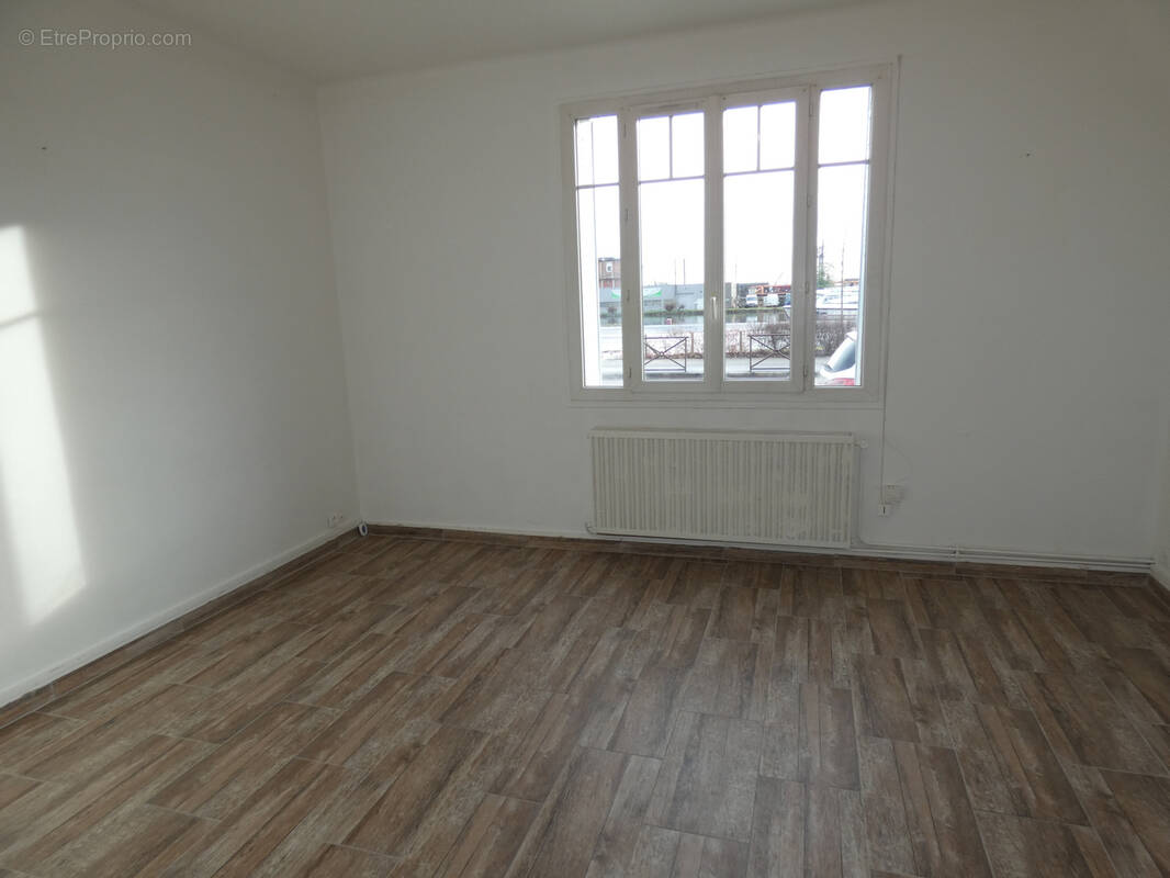 Appartement à MIGENNES