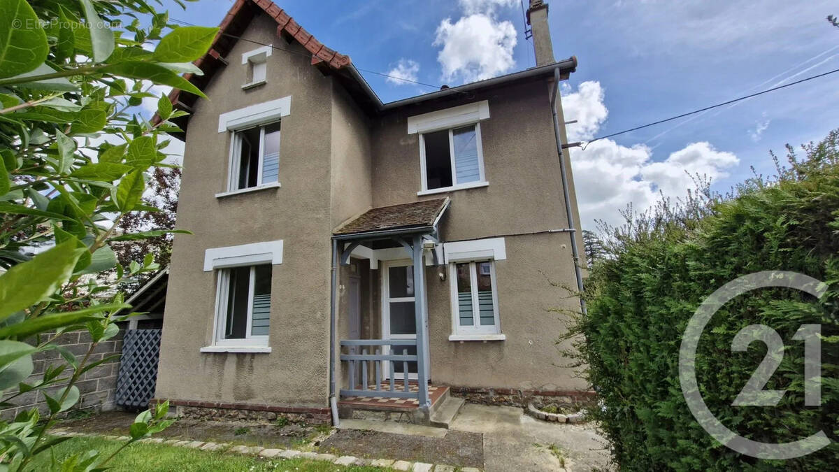 Maison à BEAUMONT-LE-ROGER