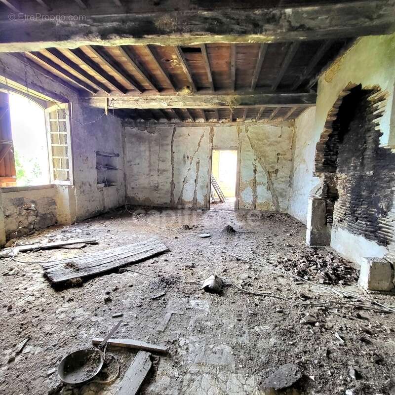 Maison à SAINT-CLAR