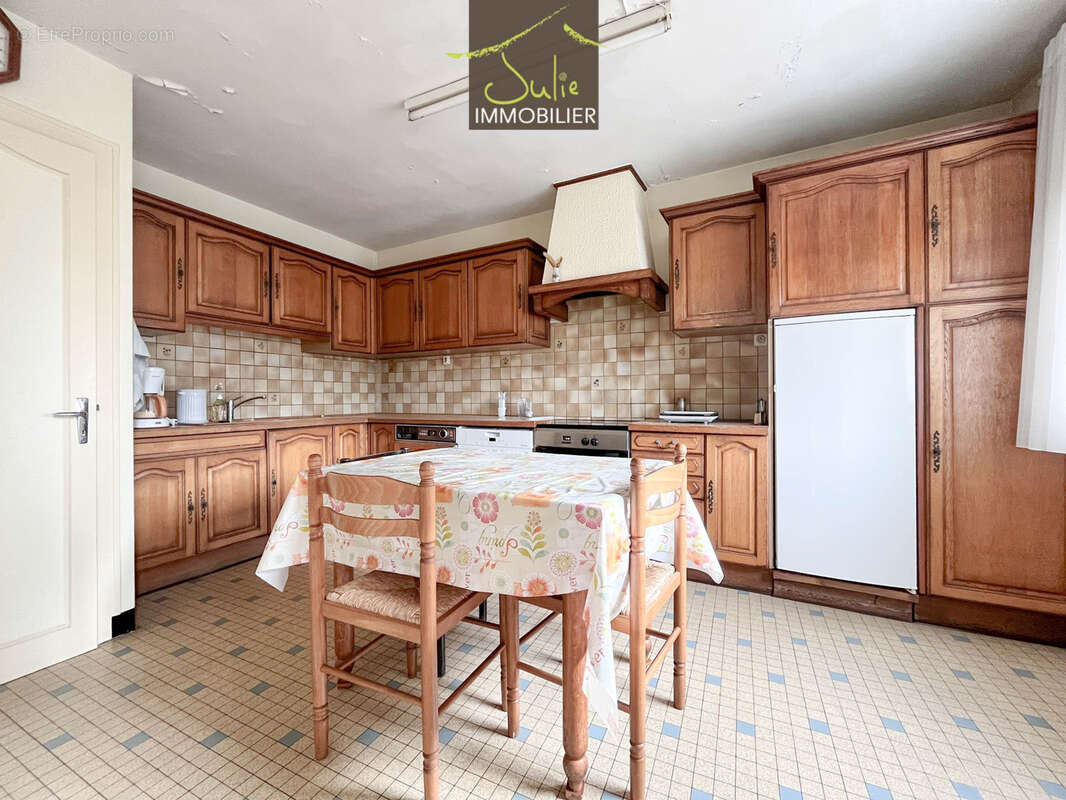 Maison à ARGENTON-CHATEAU