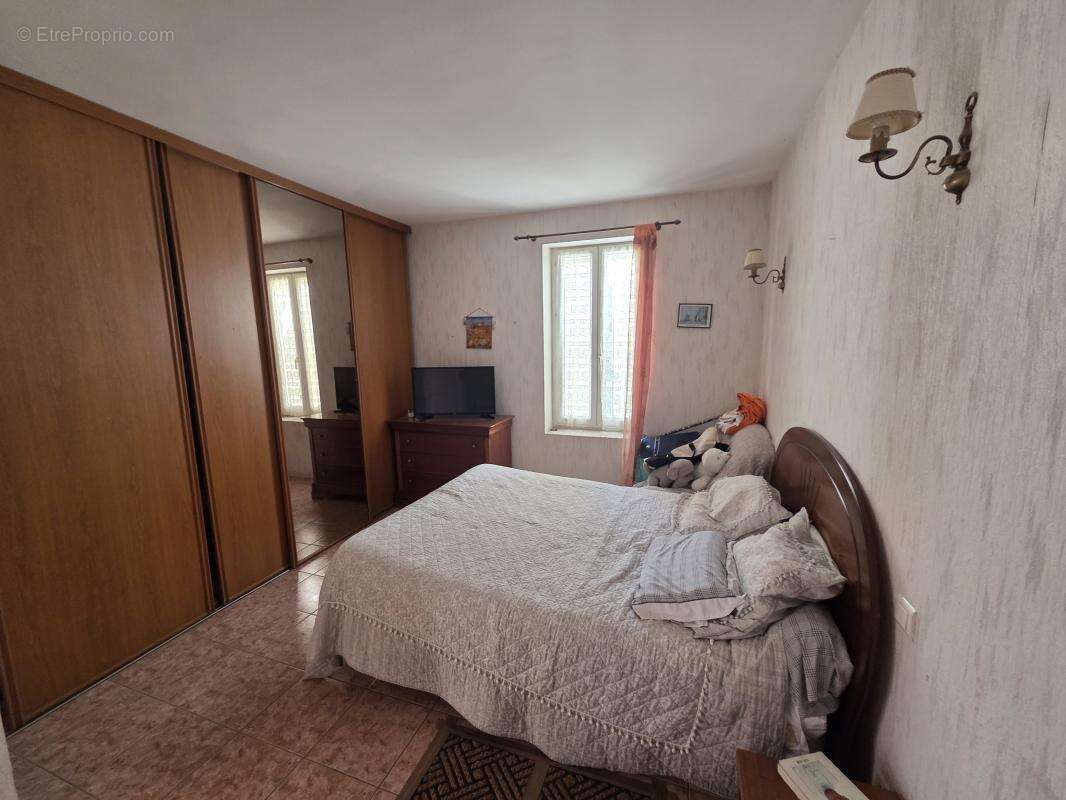 Maison à NEZIGNAN-L&#039;EVEQUE