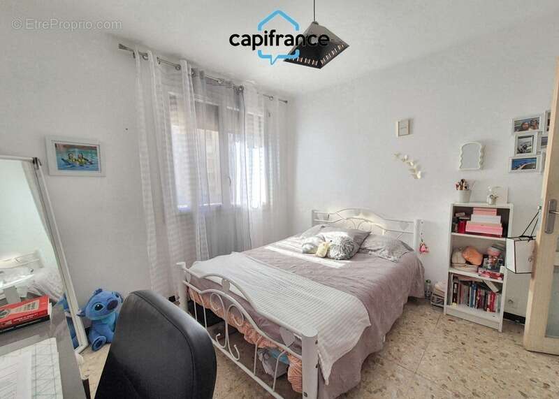 Appartement à MARSEILLE-5E