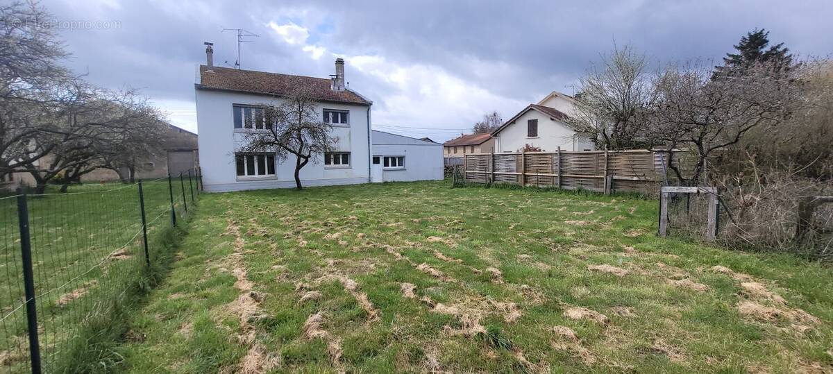 Maison à FREMERY