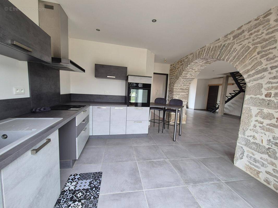 Maison à CHARGEY-LES-PORT