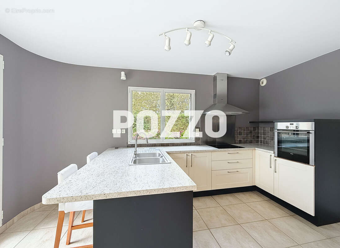 Maison à JULLOUVILLE