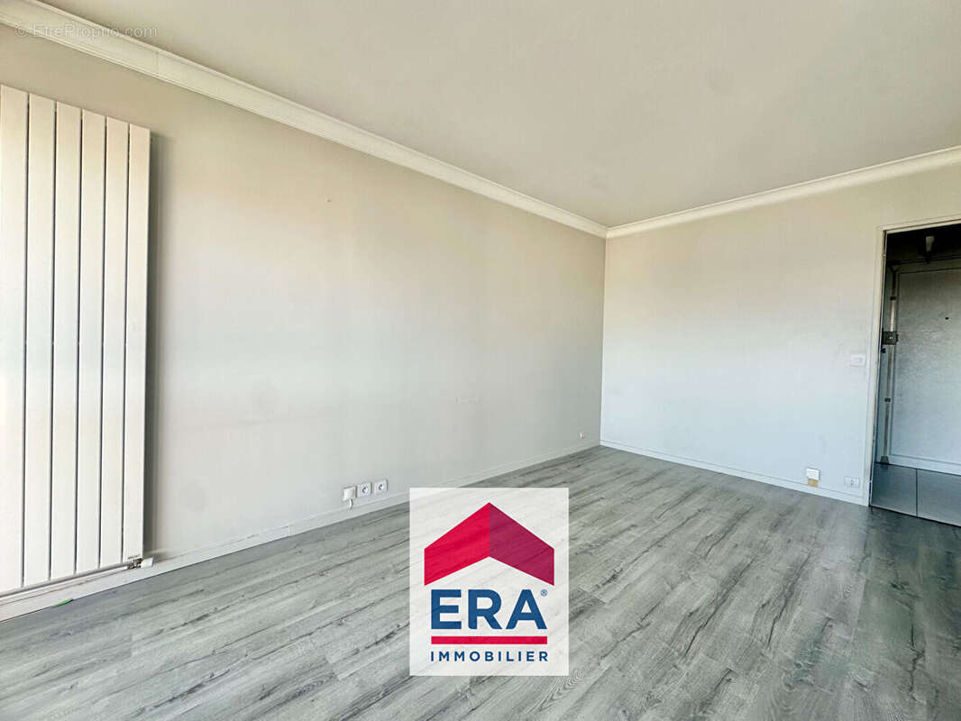 Appartement à SARTROUVILLE