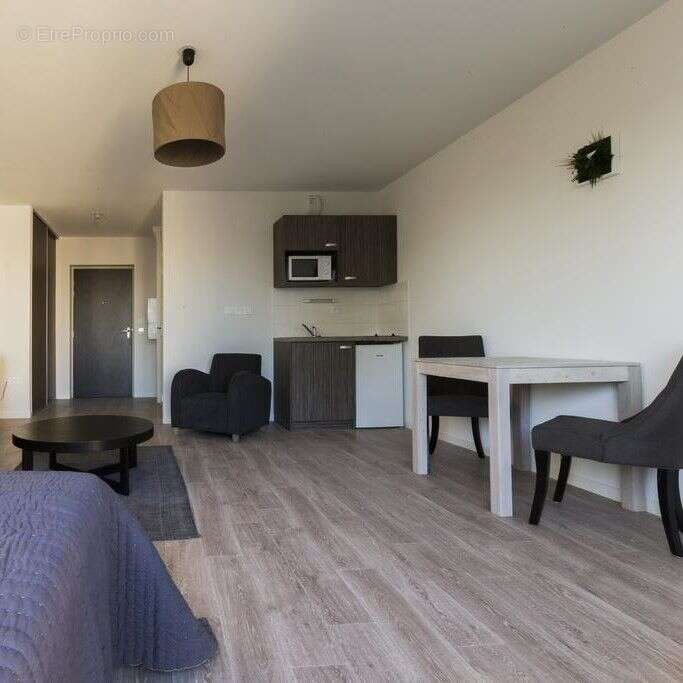 Appartement à YZEURE