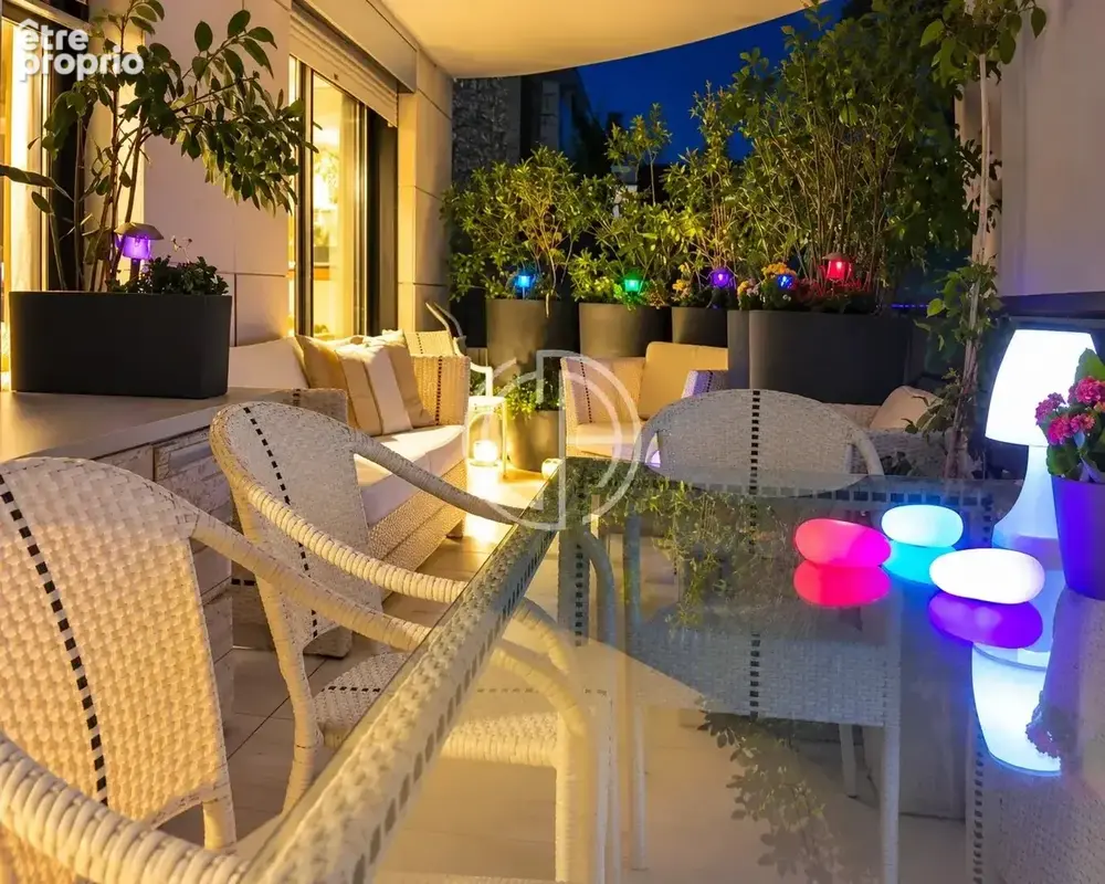 Superbe 2 pièces avec vue mer en plein centre Cannes - photo 11