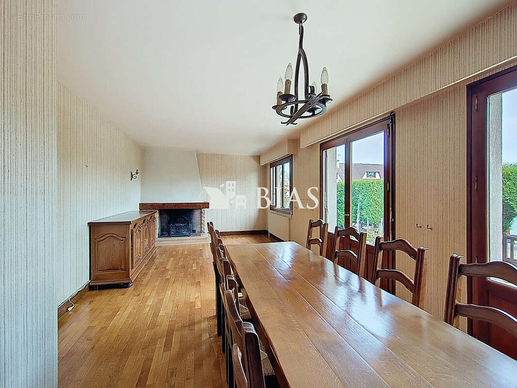 Maison à VOISCREVILLE