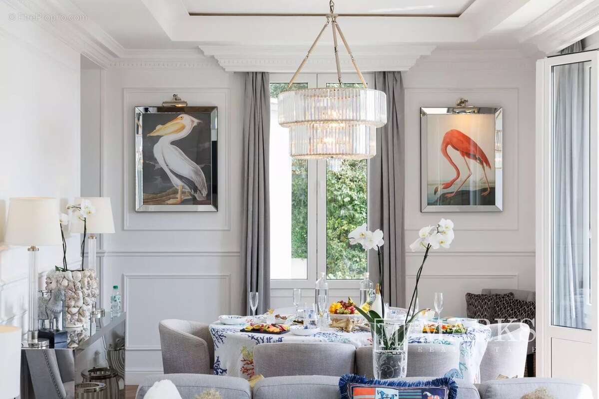 Villa rénovée avec goût avec maison d'amis et vue dégagée - photo 18
