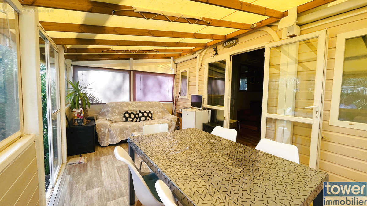 Maison à PUGET-SUR-ARGENS