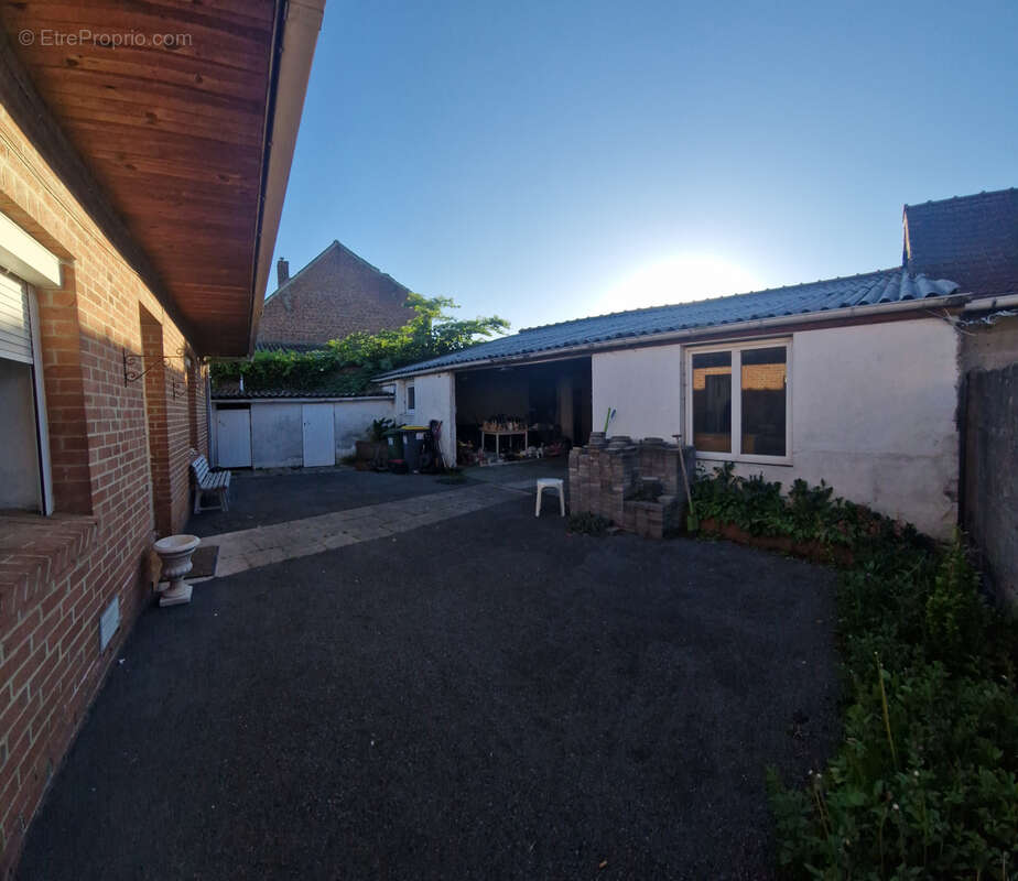 Maison à ALLOUAGNE