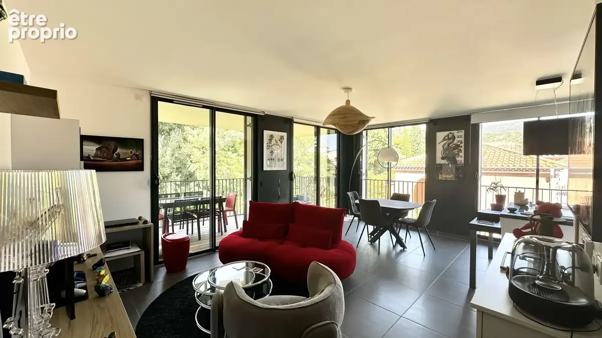 Photo Appartement à Bormes-Les-Mimosas au prix de 579 000€