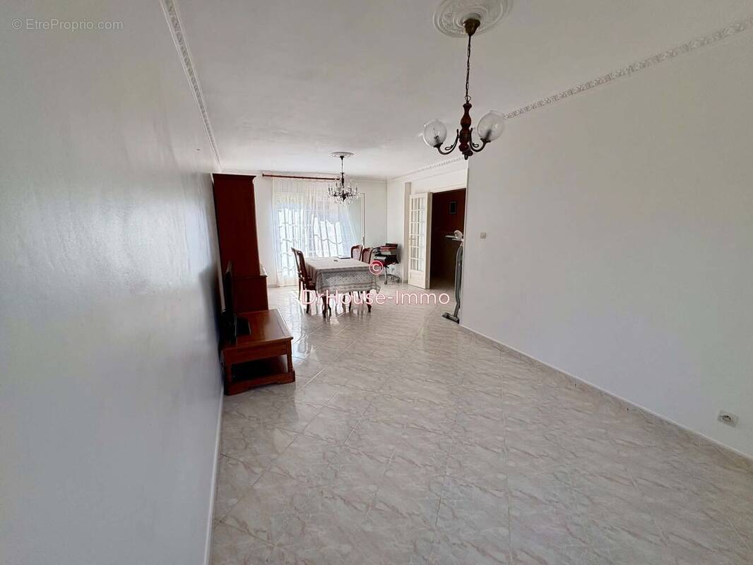 Photo Maison à Marseille-15e au prix de 322 000€
