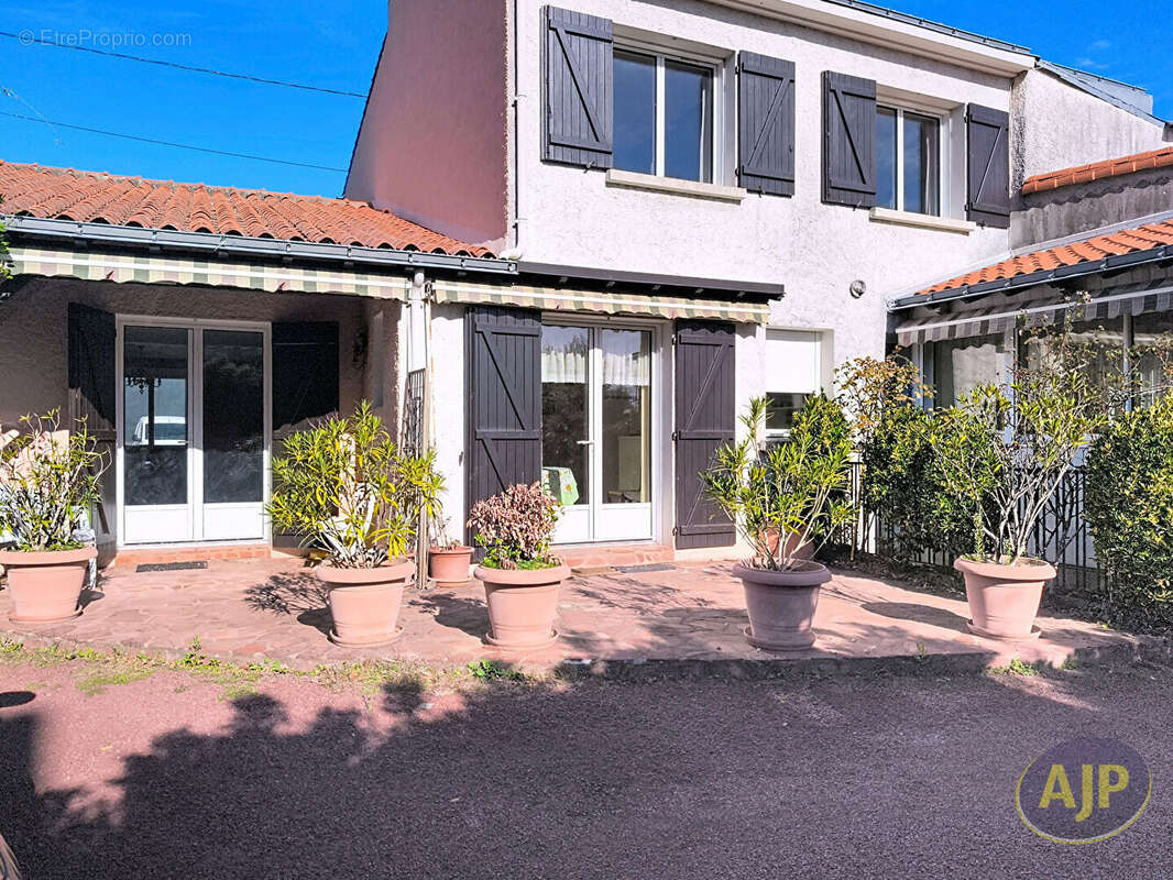 Maison à LA PLANCHE