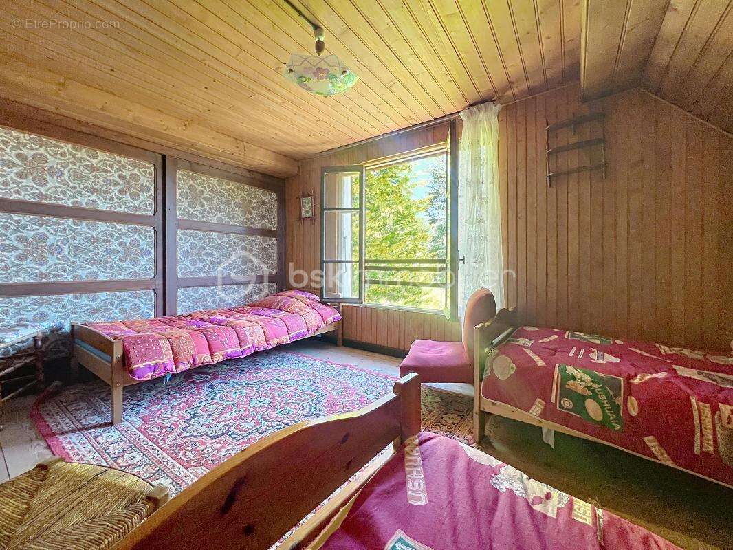***chalet atypique de 100 m2 terrain 1857 m2 en chartreuse calme et nature*** - photo 21