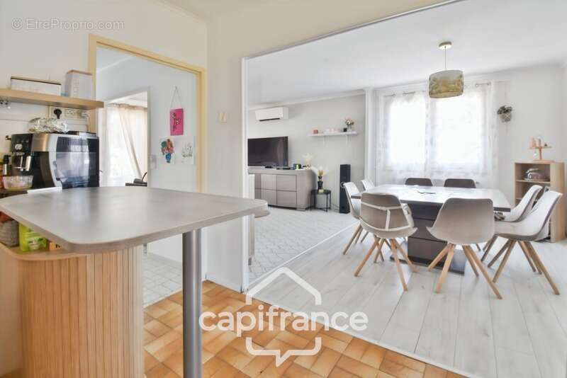 Maison entièrement rénovée de plain-pied, 3 chambres, proche Bletterans (39) - photo 7