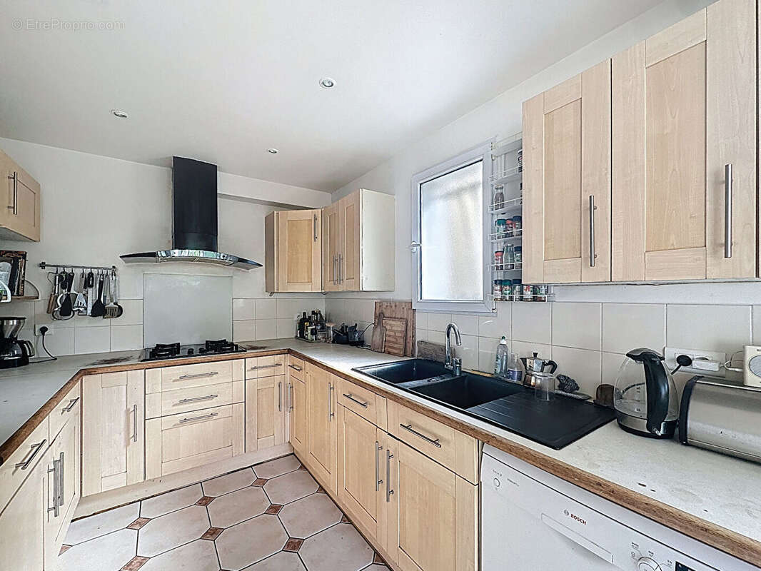 Maison à SAINT-MAUR-DES-FOSSES