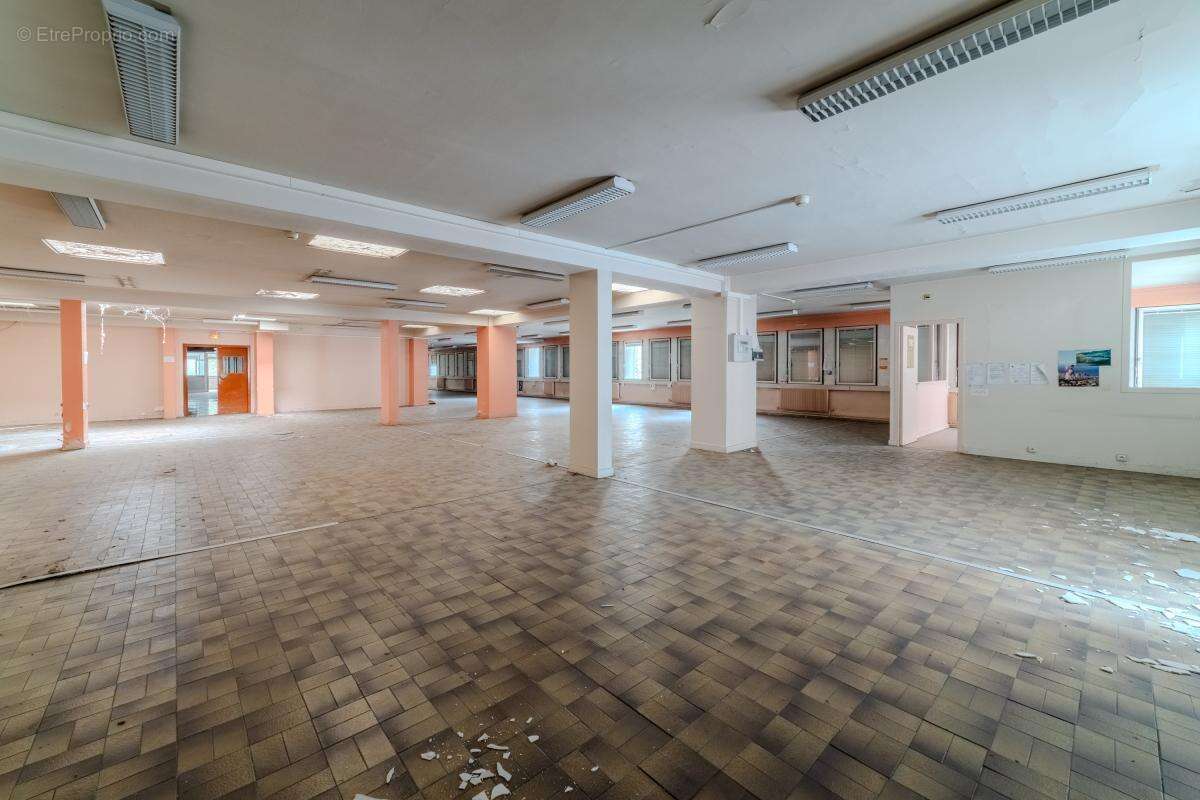 Commerce à SAINT-ETIENNE