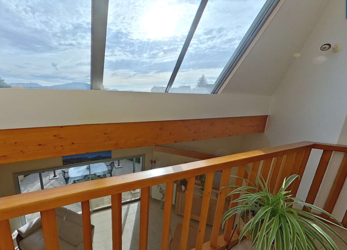 Maison à METZ-TESSY