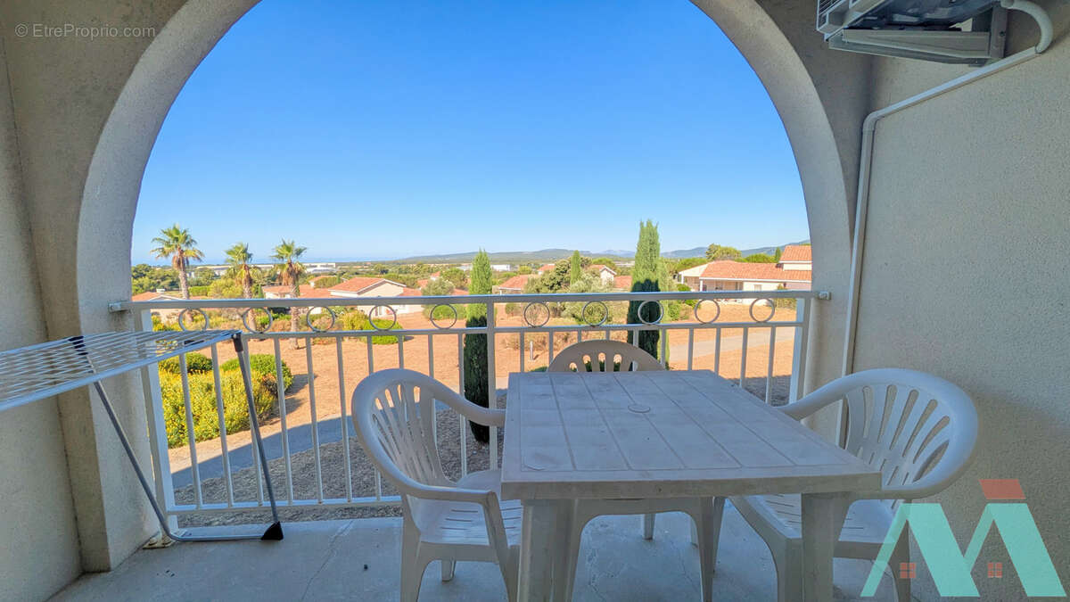 Appartement à SIGNES