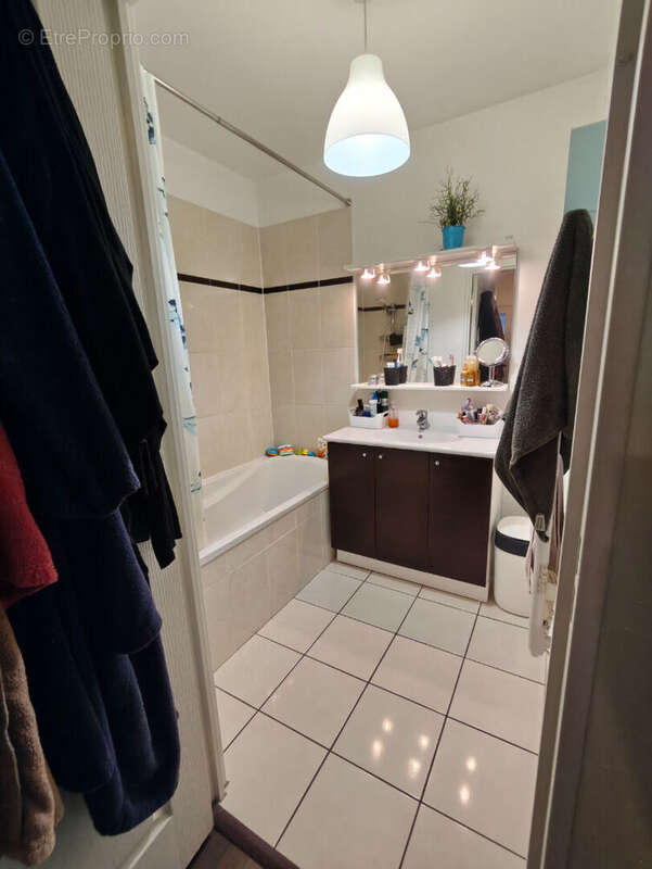 Appartement à SAINT-CYR-SUR-LOIRE