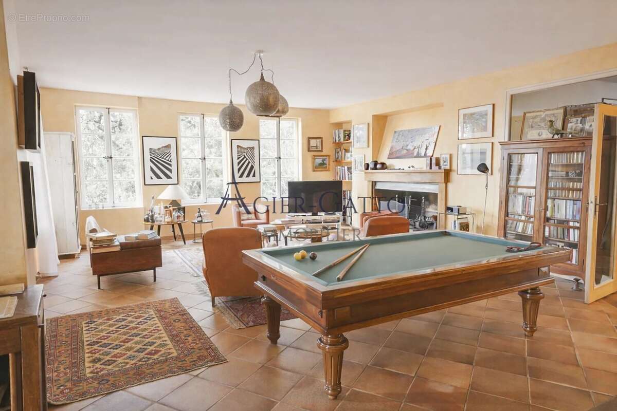 Maison à VAISON-LA-ROMAINE