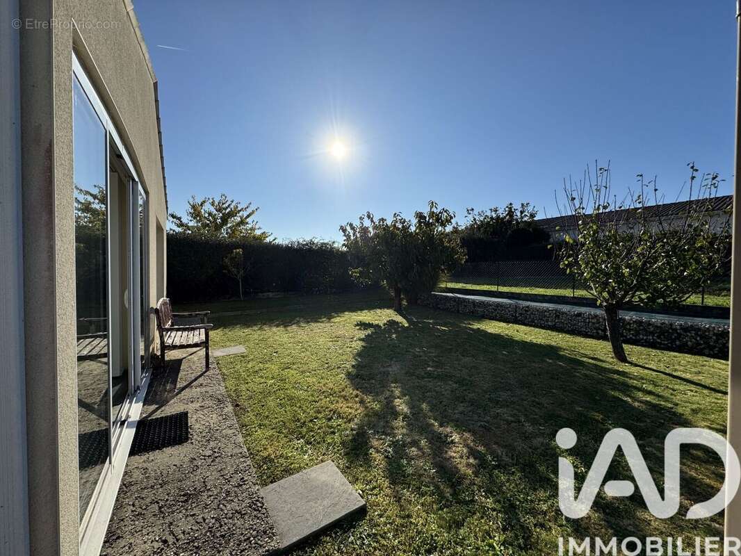 Photo 3 - Maison à SAINTES