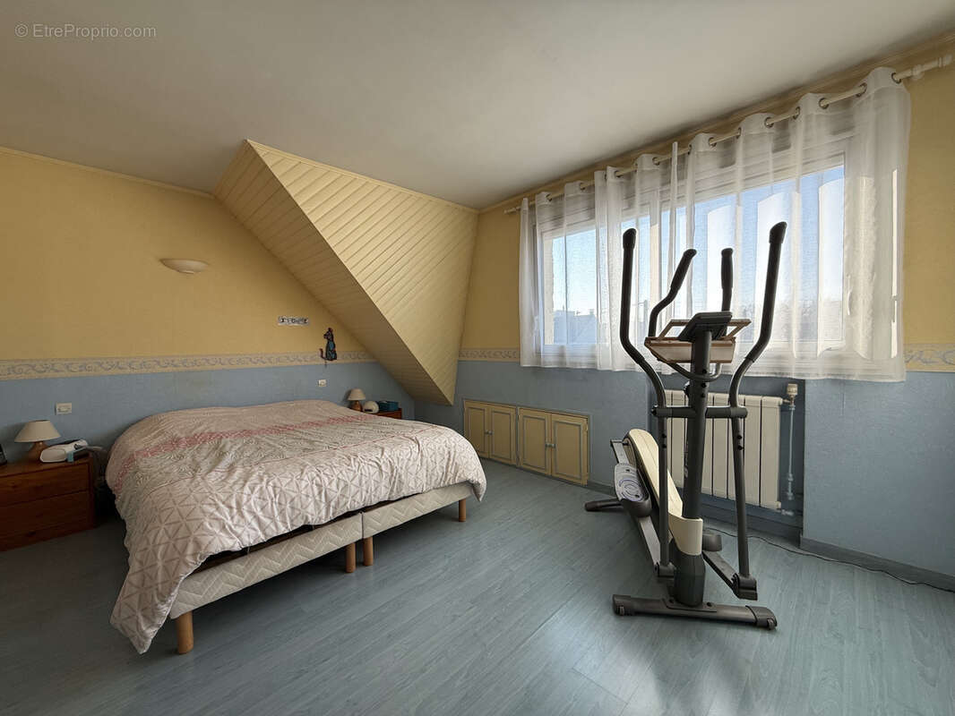 Maison à LE BLANC-MESNIL