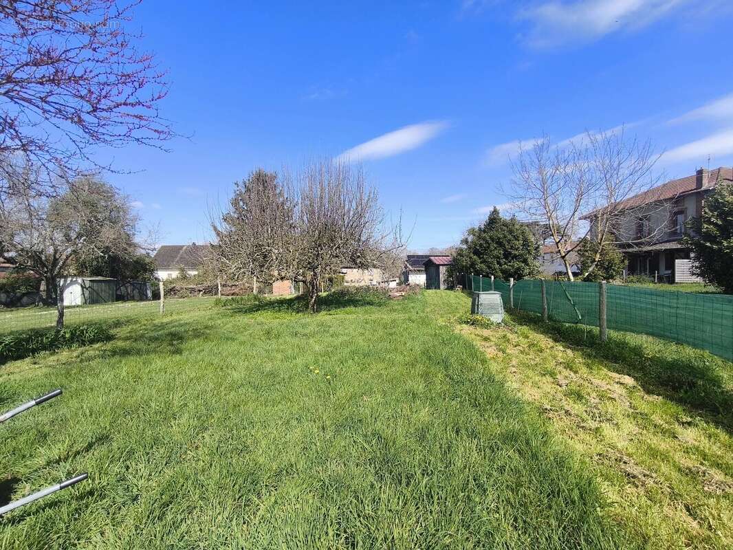 Maison à SAINT-JUNIEN