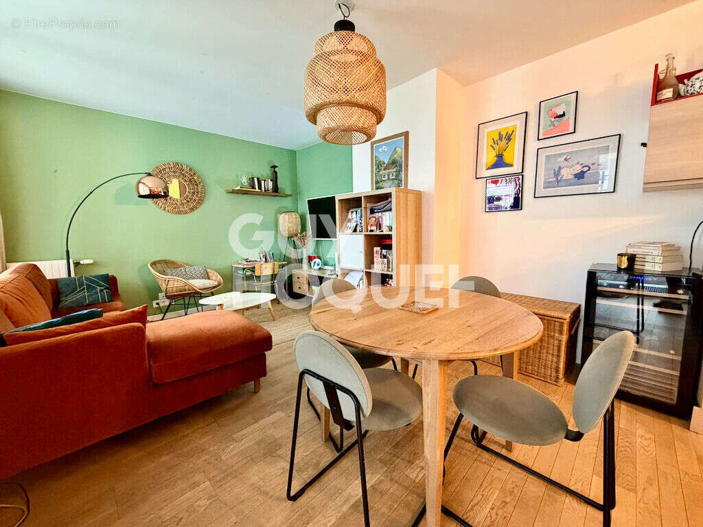 Appartement à COLOMBES