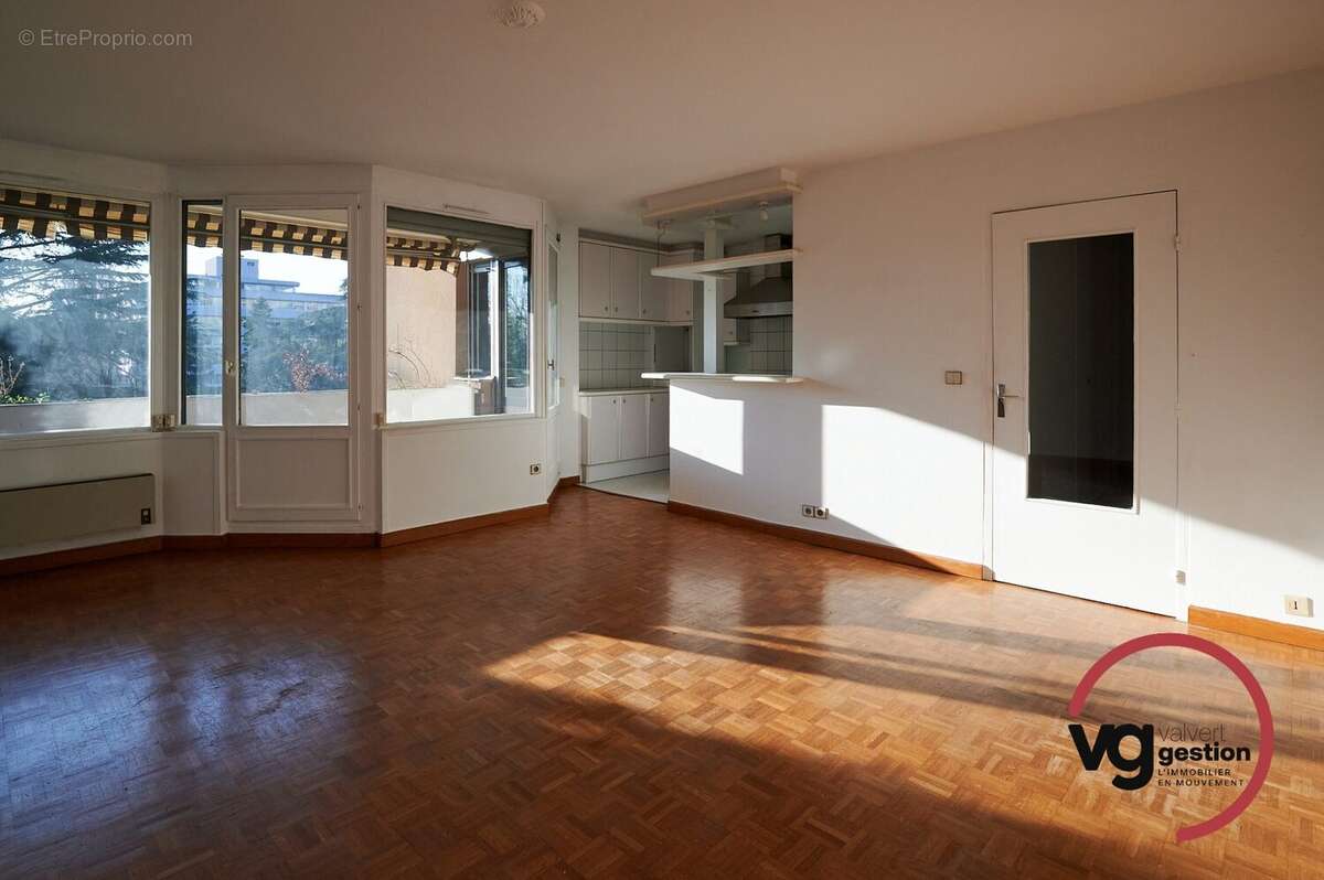 Appartement à TASSIN-LA-DEMI-LUNE