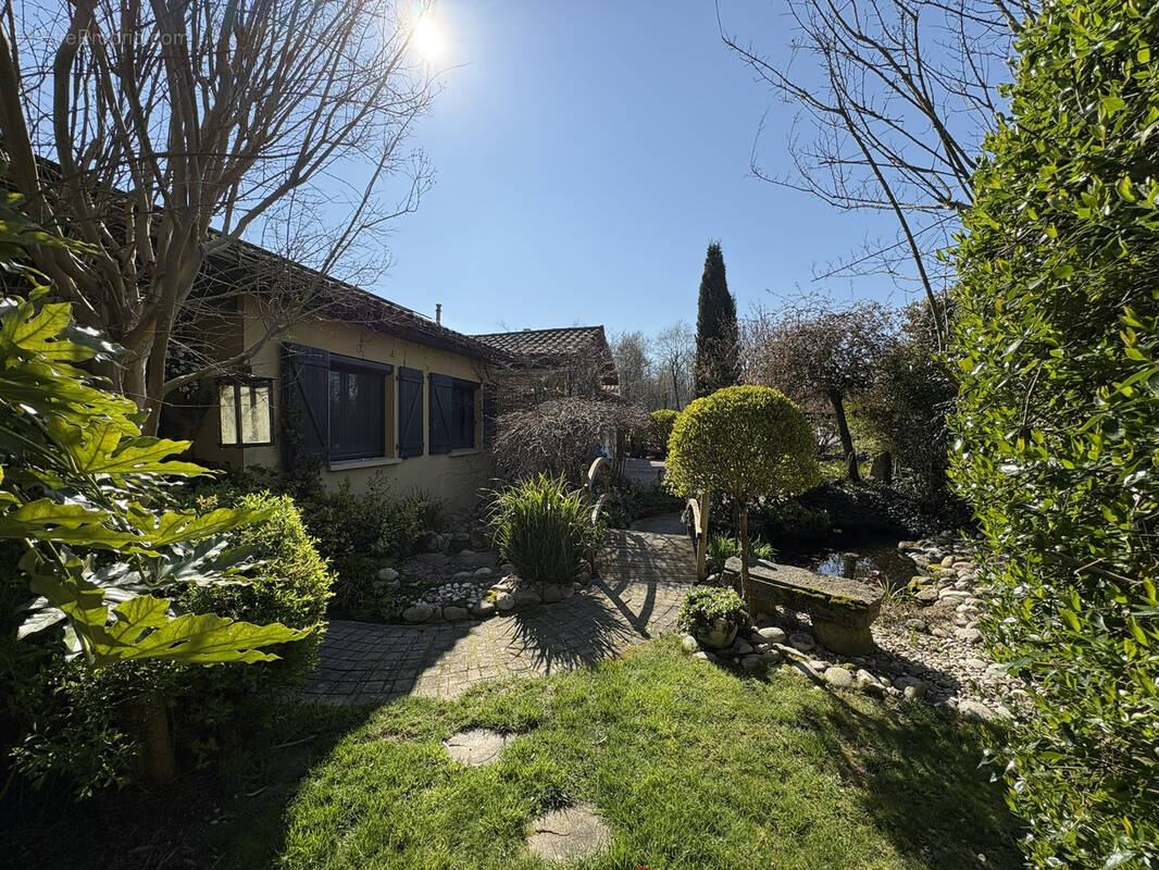 Maison à SAINT-NIZIER-LE-DESERT