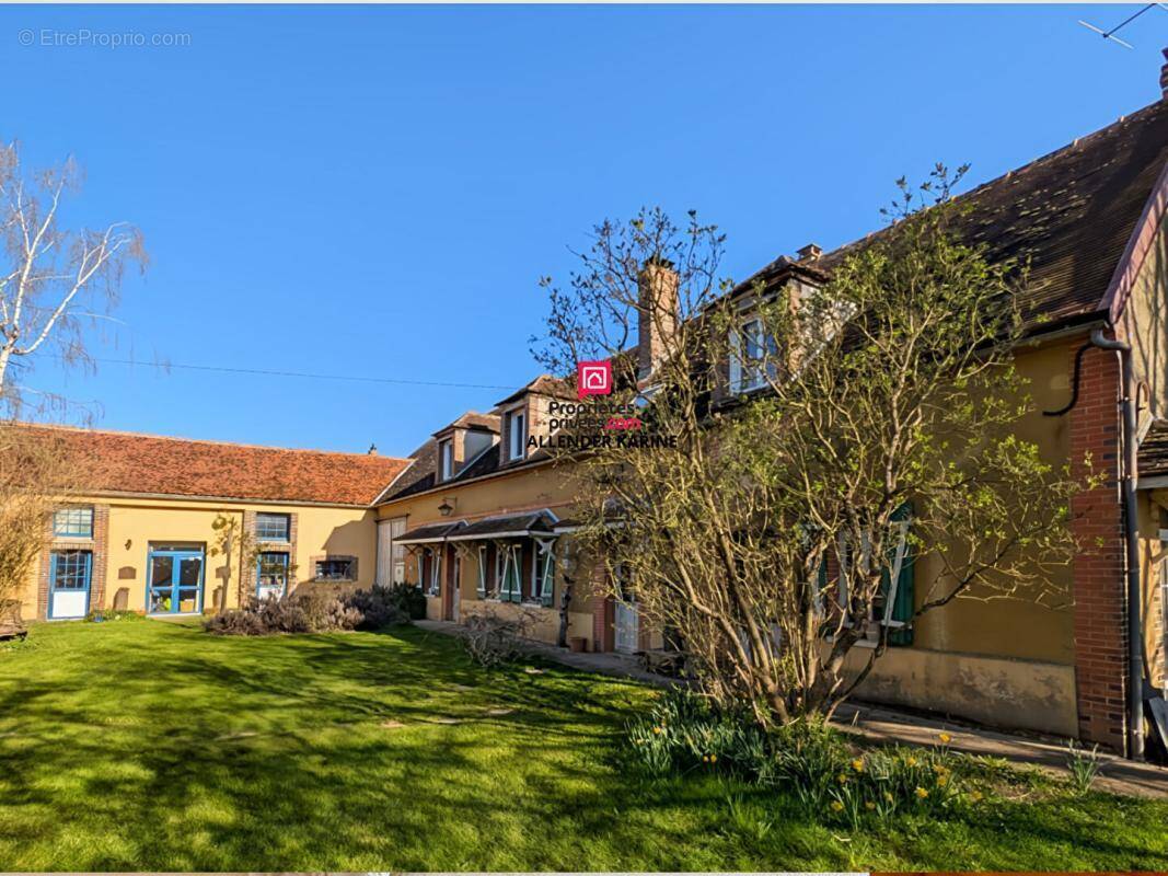 Maison à THEIL-SUR-VANNE