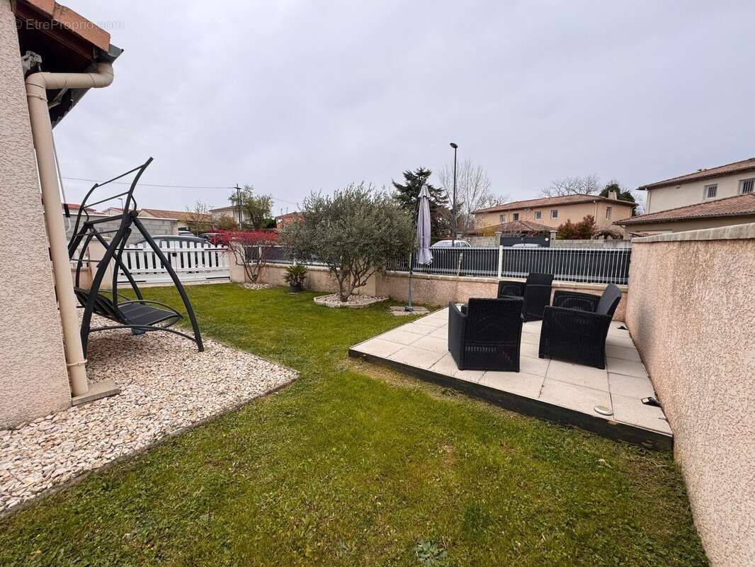 Maison 92 m² à Romans-Sur-Isere  - photo 4