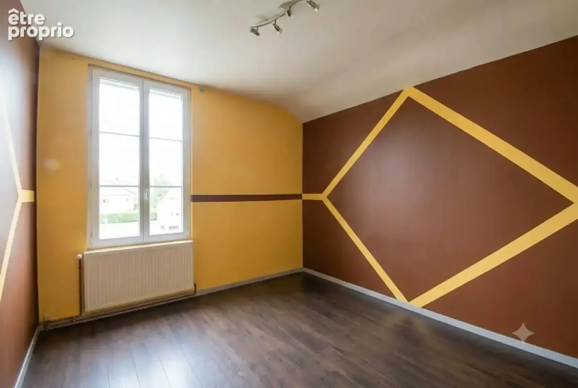 Maison de 128 m2 avec beaux volumes, jardin et dépendances - photo 6
