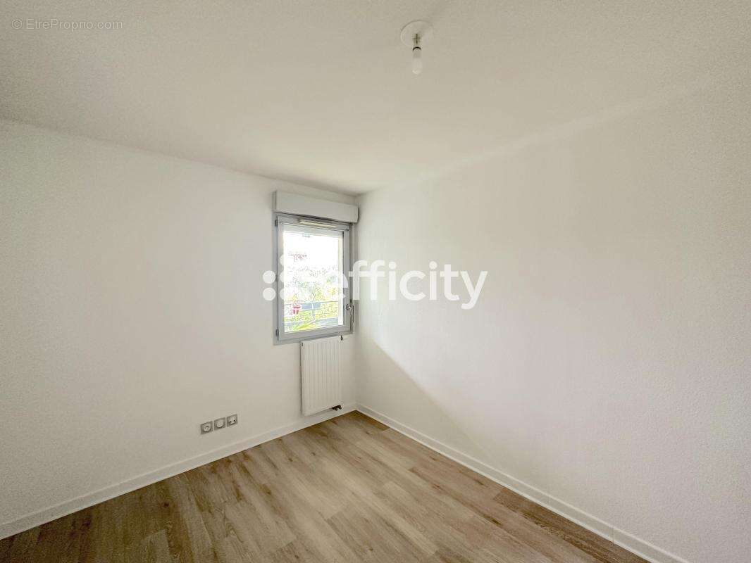 Appartement à LATTES
