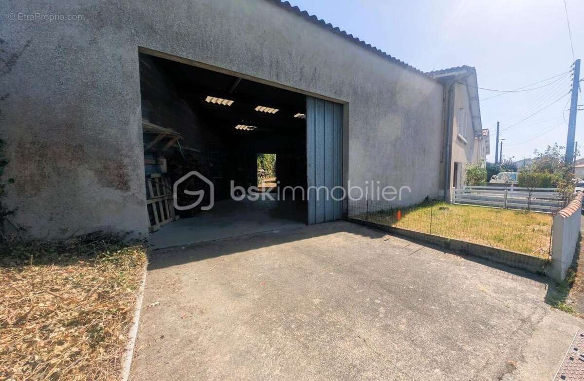 Maison 2 chambres avec garage, hangar (idéal pour un camping-car ou un artisan) et terrain – Parthenay - photo 20